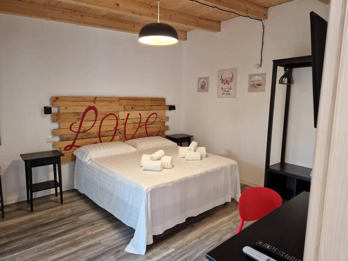 Bb 26 Olbia Bed and Breakfast Εξωτερικό φωτογραφία